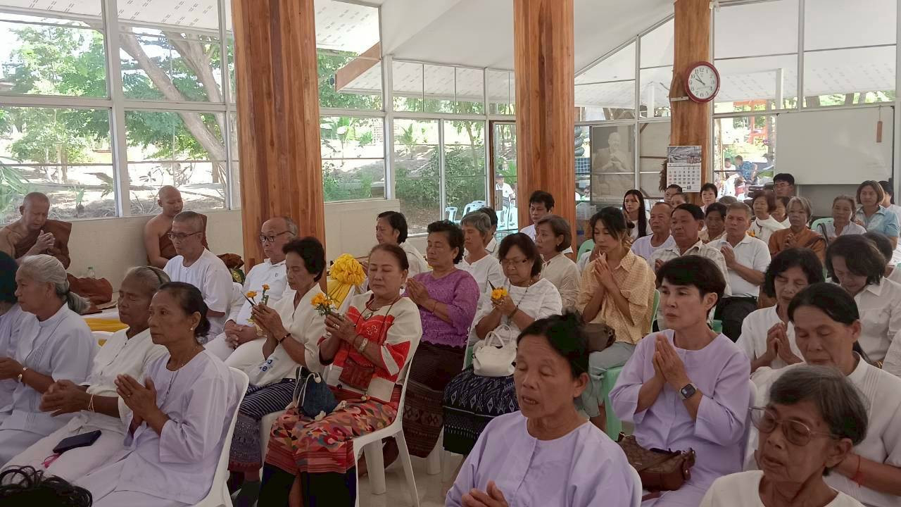 ภาพร่วมพิธีกรรมวัดห้วยไร่