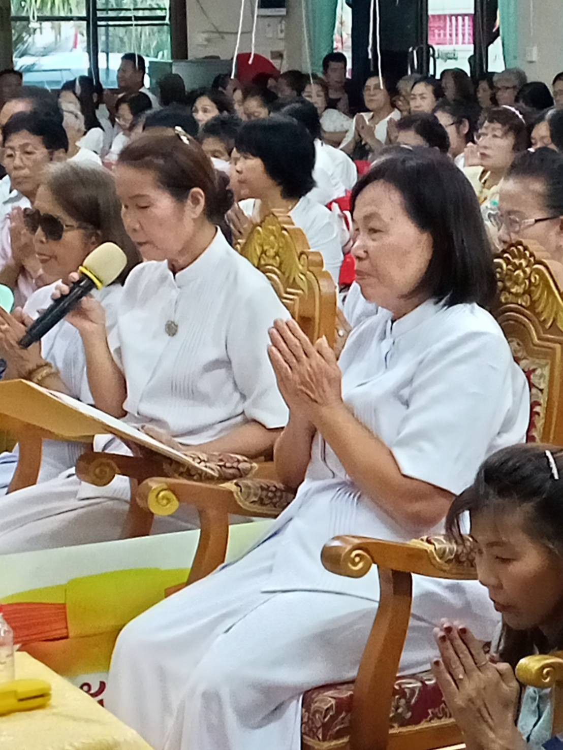 ภาพกล่าวคำถวายกฐินวัดเด่นทัพชัย