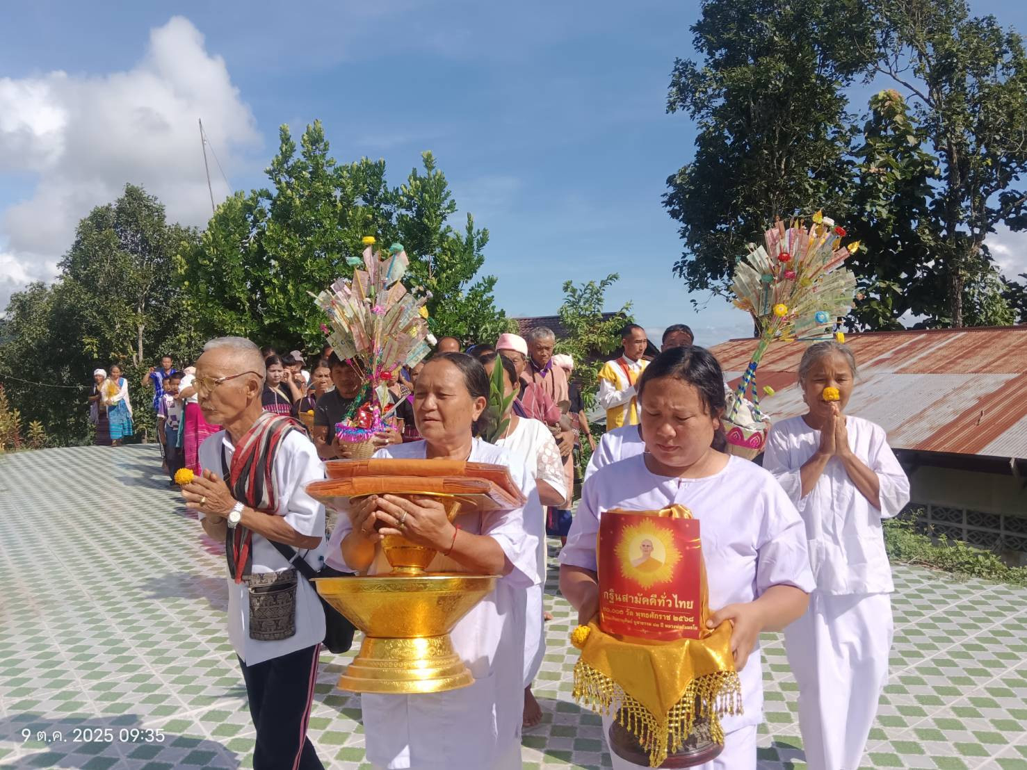 ภาพร่วมขบวนกฐินสำนักสงฆ์พระธาตุดอยจ้อ