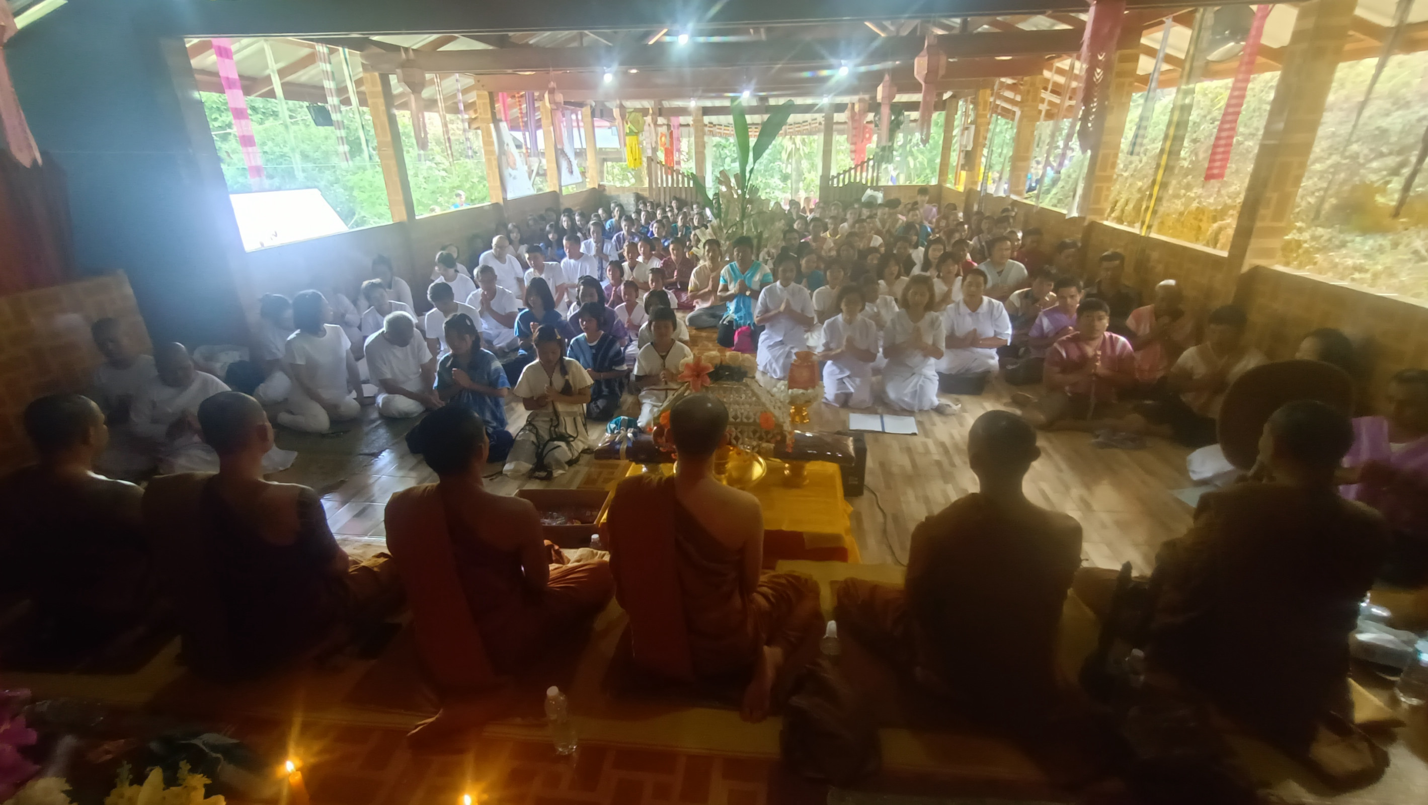 ภาพร่วมพิธีกรรมสำนักสงฆ์แม่หาด