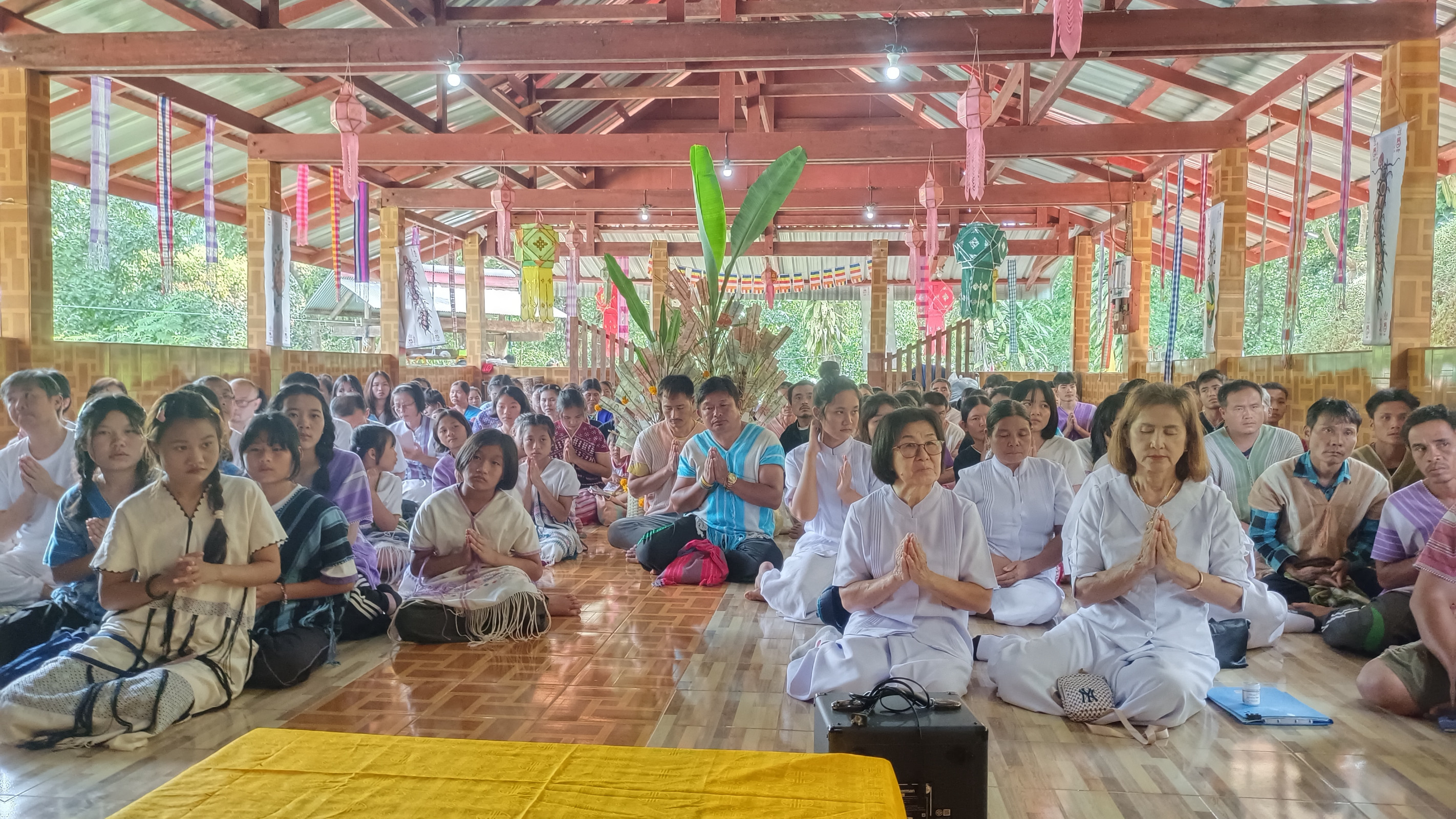 ภาพร่วมพิธีกรรมสำนักสงฆ์แม่หาด
