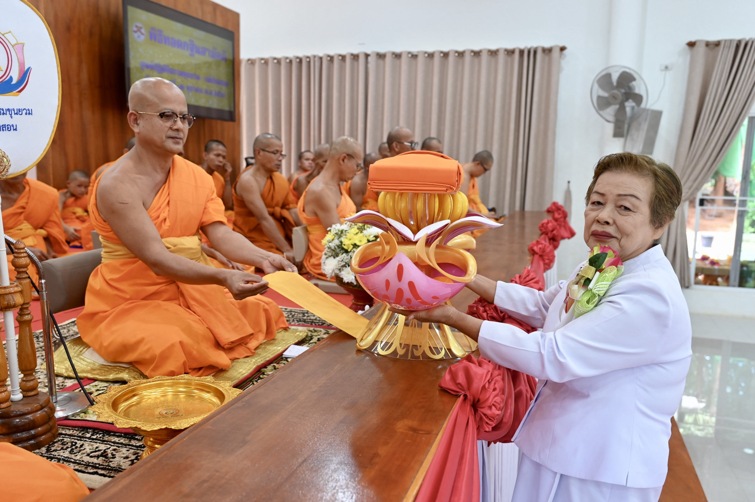 ภาพร่วมพิธีกรรมศูนย์ปฏิบัติธรรมขุนยวม แม่ฮ่องสอน