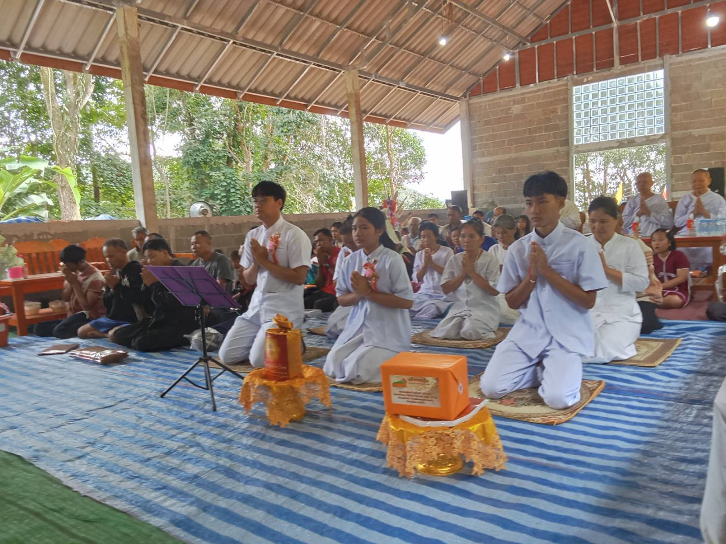 ภาพร่วมพิธีกรรมวัดพระธรรมจาริกบ้านห้วยห้า