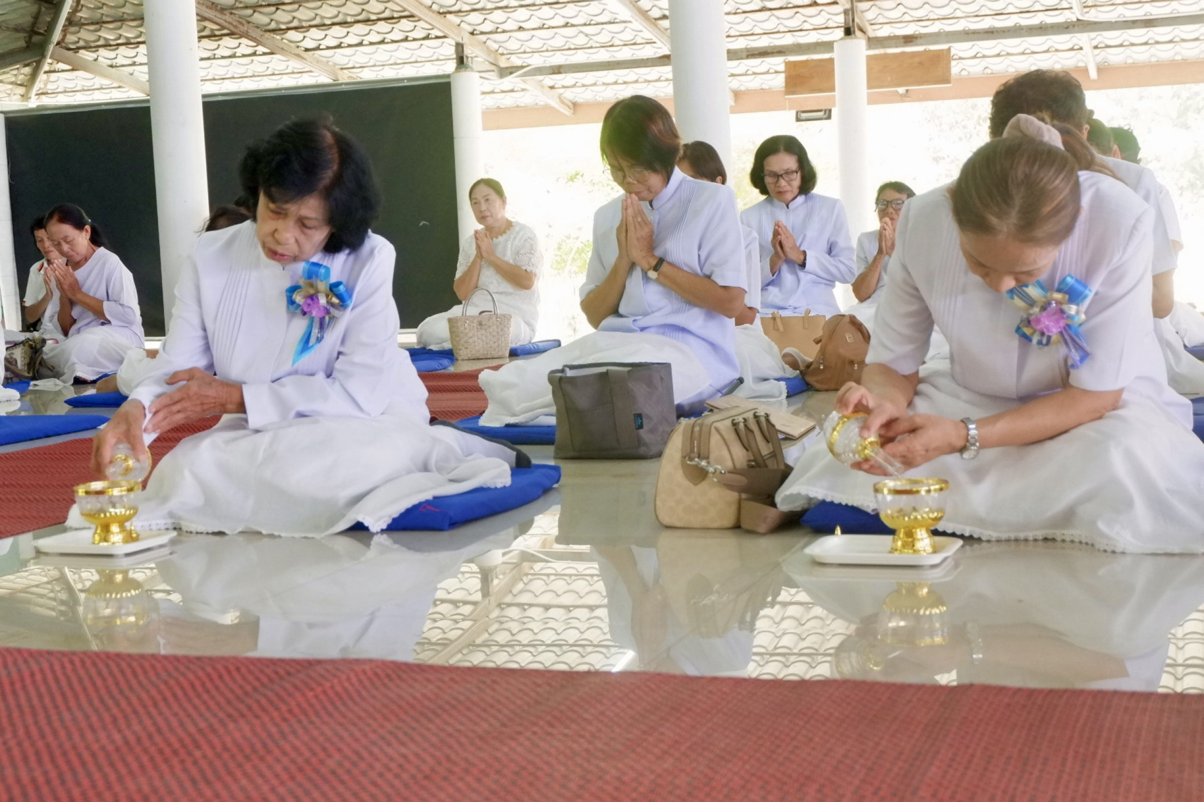 ภาพร่วมพิธีกรรมศูนย์ปฏิบัติธรรมพุทธบูชา