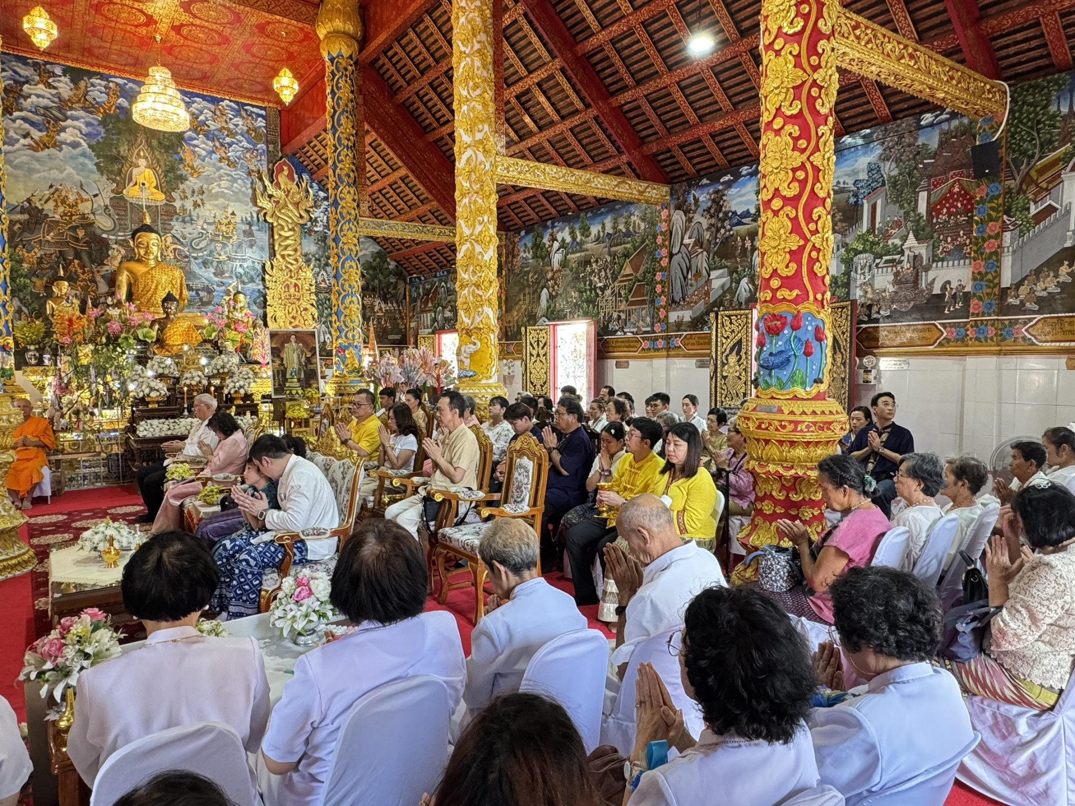 ภาพร่วมพิธีกรรมวัดน้ำล้อม