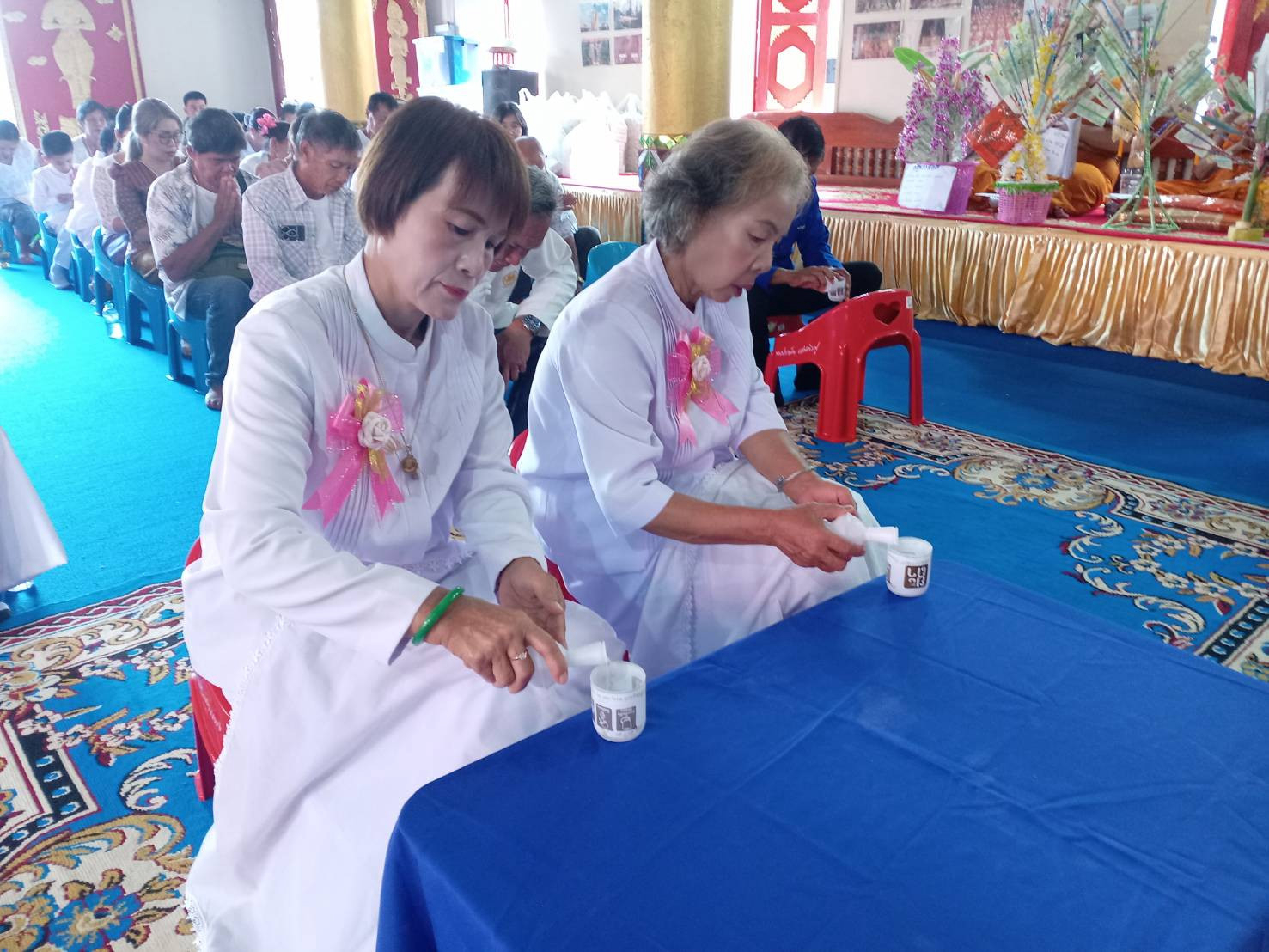 ภาพร่วมพิธีกรรมวัดสันกำแพง