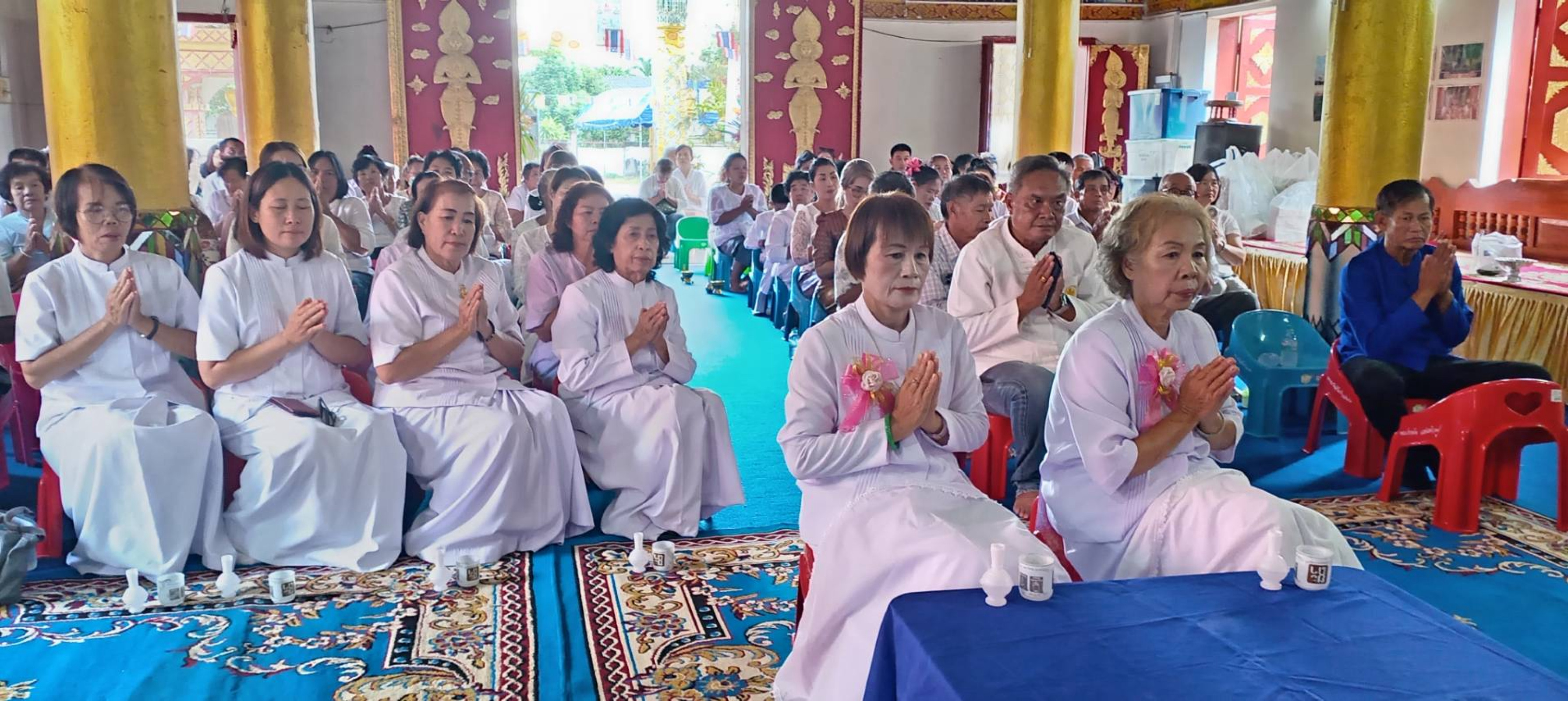 ภาพร่วมพิธีกรรมวัดสันกำแพง