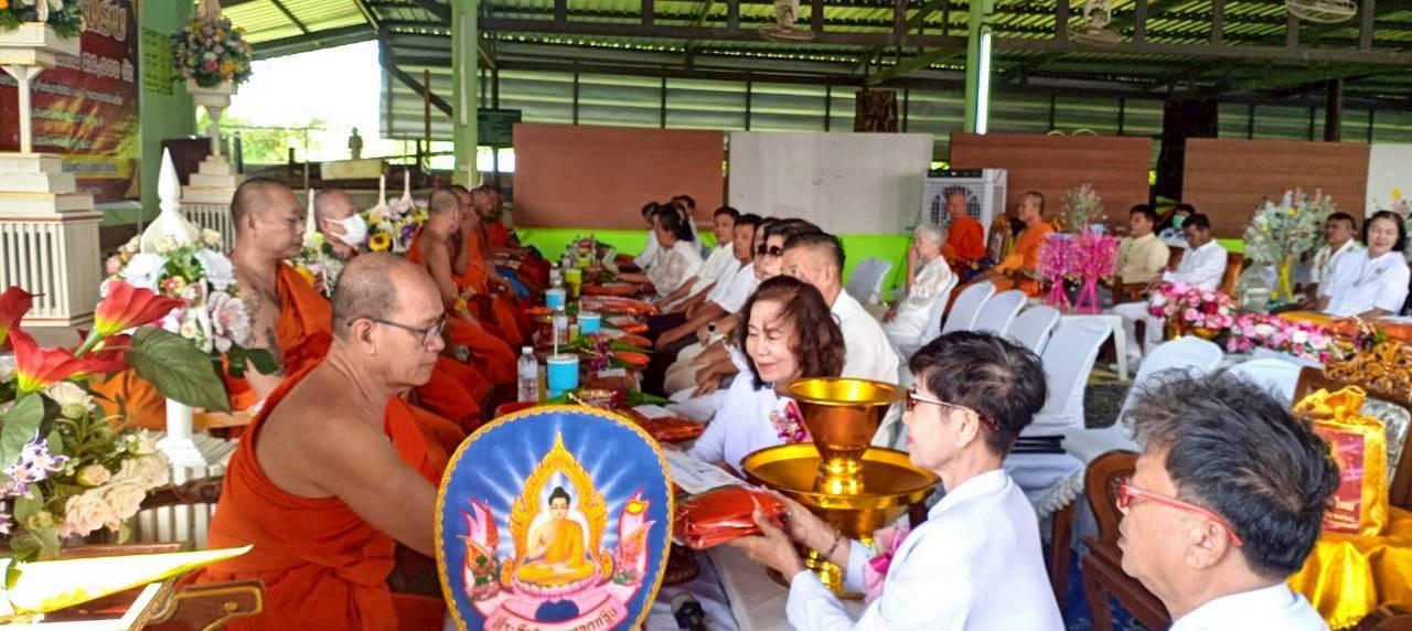 ภาพร่วมพิธีกรรมวัดท่าล้อ