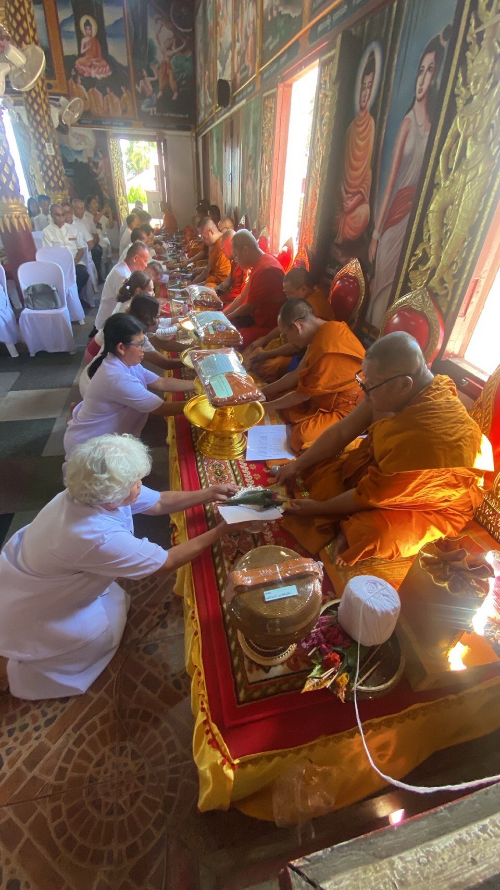ภาพร่วมพิธีกรรมวัดสาญาณพลาราม