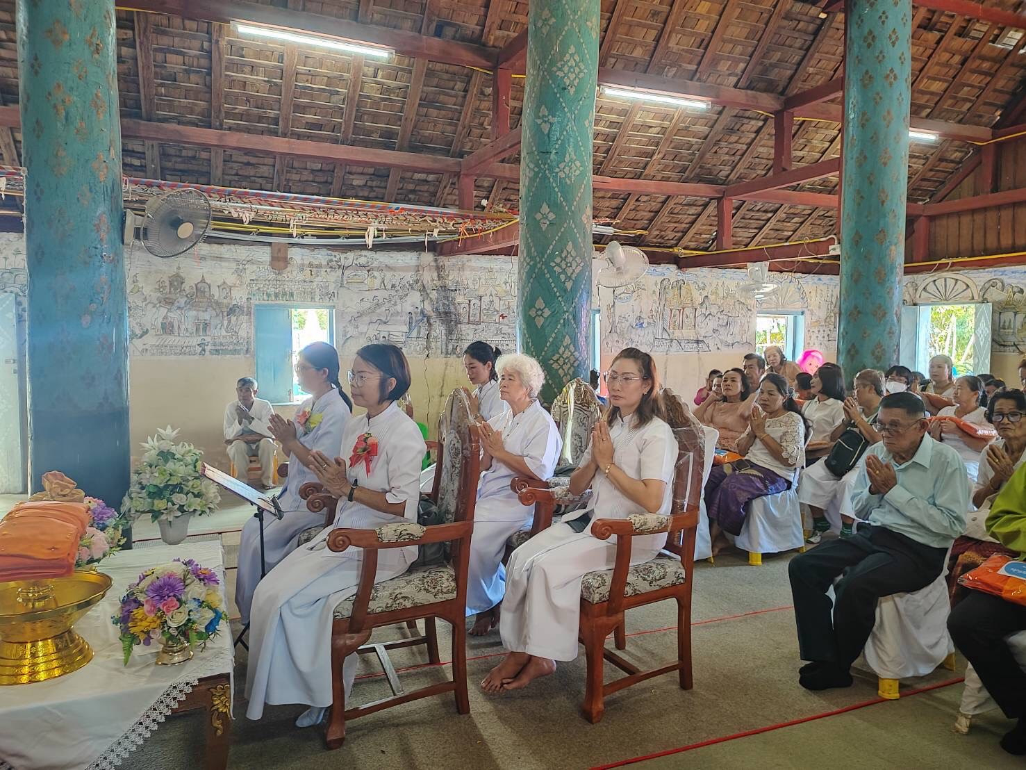 ภาพร่วมพิธีกรรมวัดบ้านทุ่งฝูง