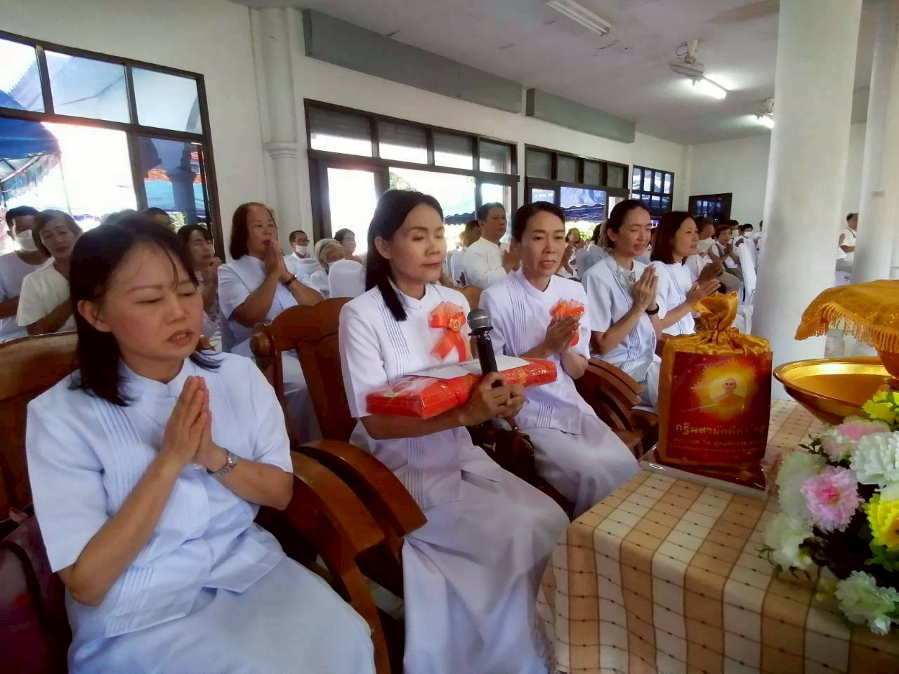 ภาพกล่าวคำถวายกฐินวัดยางอ้อย
