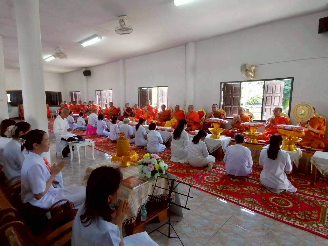 ภาพร่วมพิธีกรรมวัดยางอ้อย
