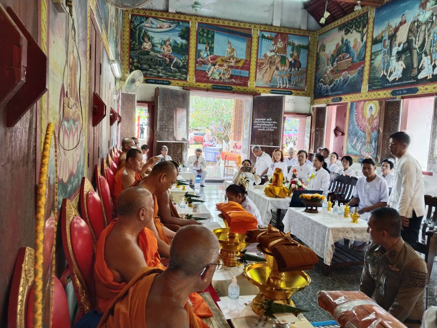 ภาพร่วมพิธีกรรมวัดห้วยเรียน