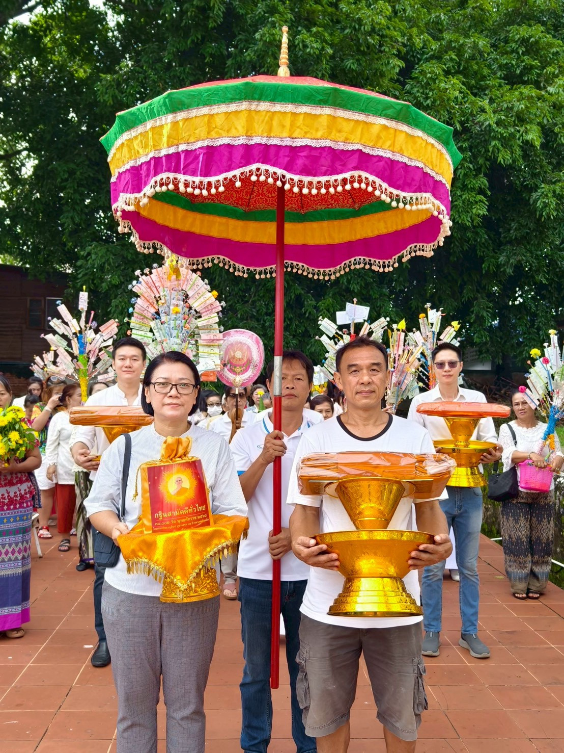 ภาพร่วมขบวนกฐินวัดศรีชุม