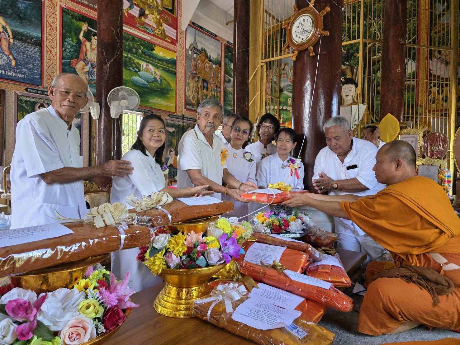 ภาพร่วมพิธีกรรมวัดสุทธาราม