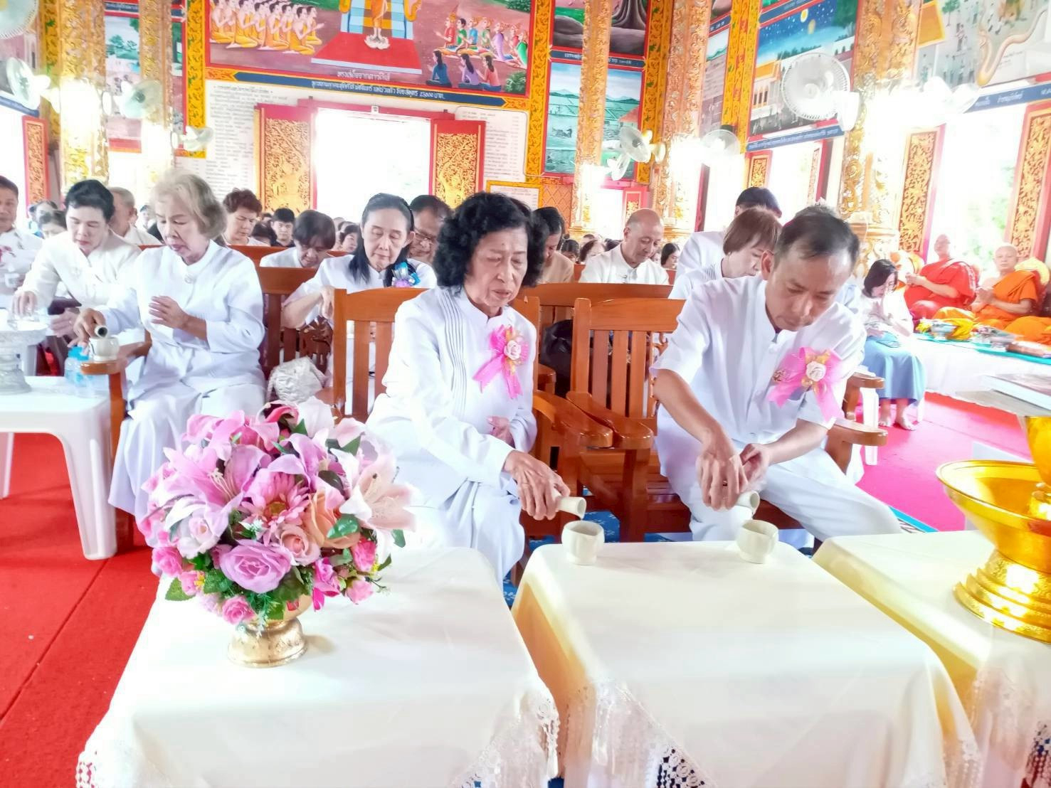 ภาพร่วมพิธีกรรมวัดน้ำผึ้งชาวไร่อ้อย