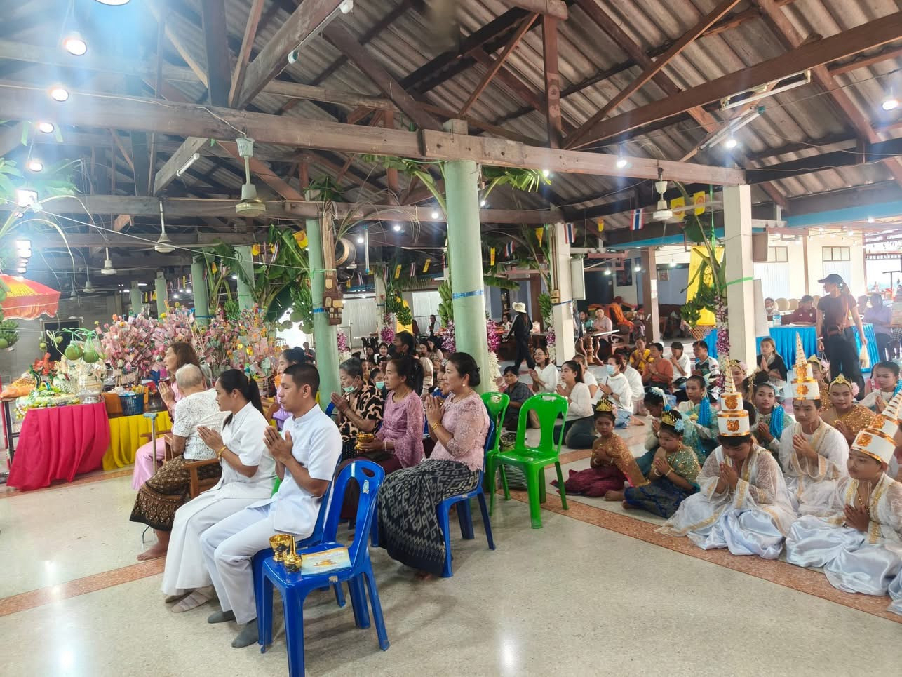 ภาพร่วมพิธีกรรมวัดเขาพิมพาราม