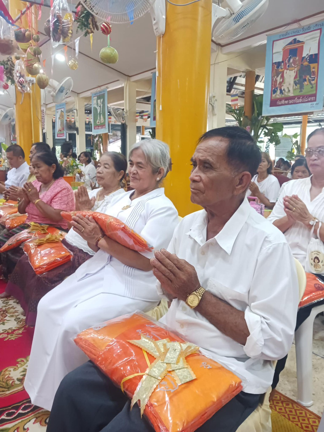 ภาพร่วมพิธีกรรมวัดอรัญสถิตย์