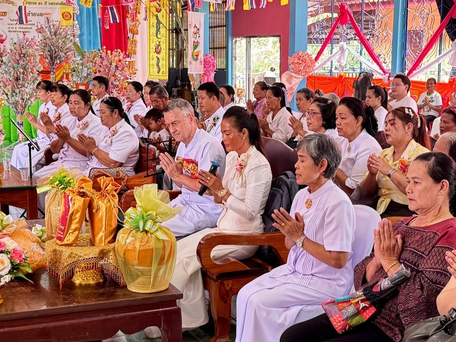 ภาพกล่าวคำถวายกฐินวัดกุญชรศรัทธาธรรม