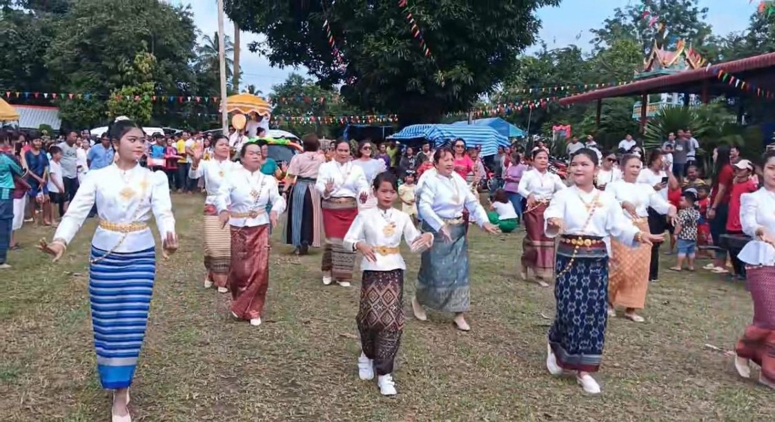 ภาพร่วมพิธีกรรมวัดปางเรือวนาราม