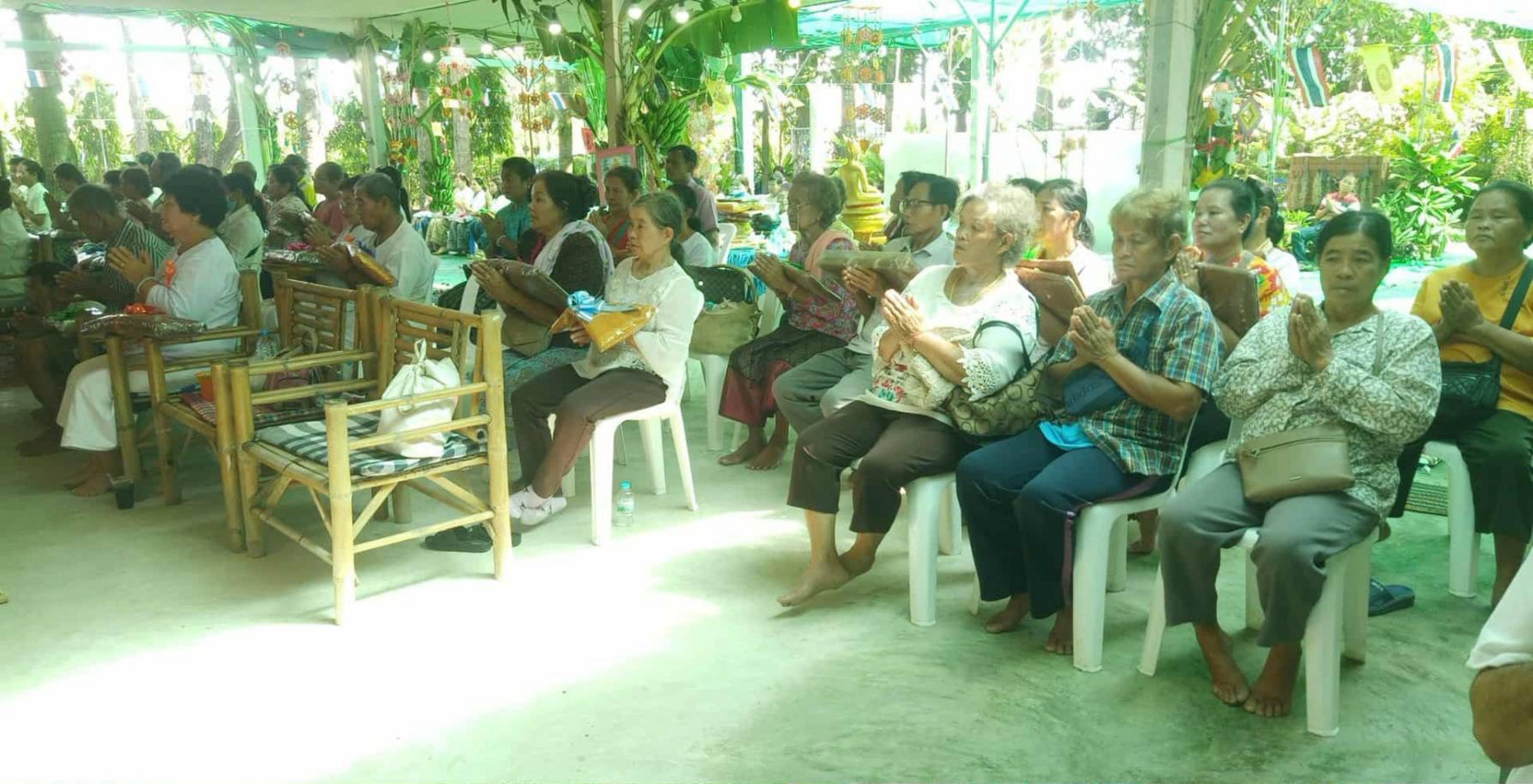 ภาพร่วมพิธีกรรมที่พักสงฆ์โนนโบสถ์เสถียรธรรม