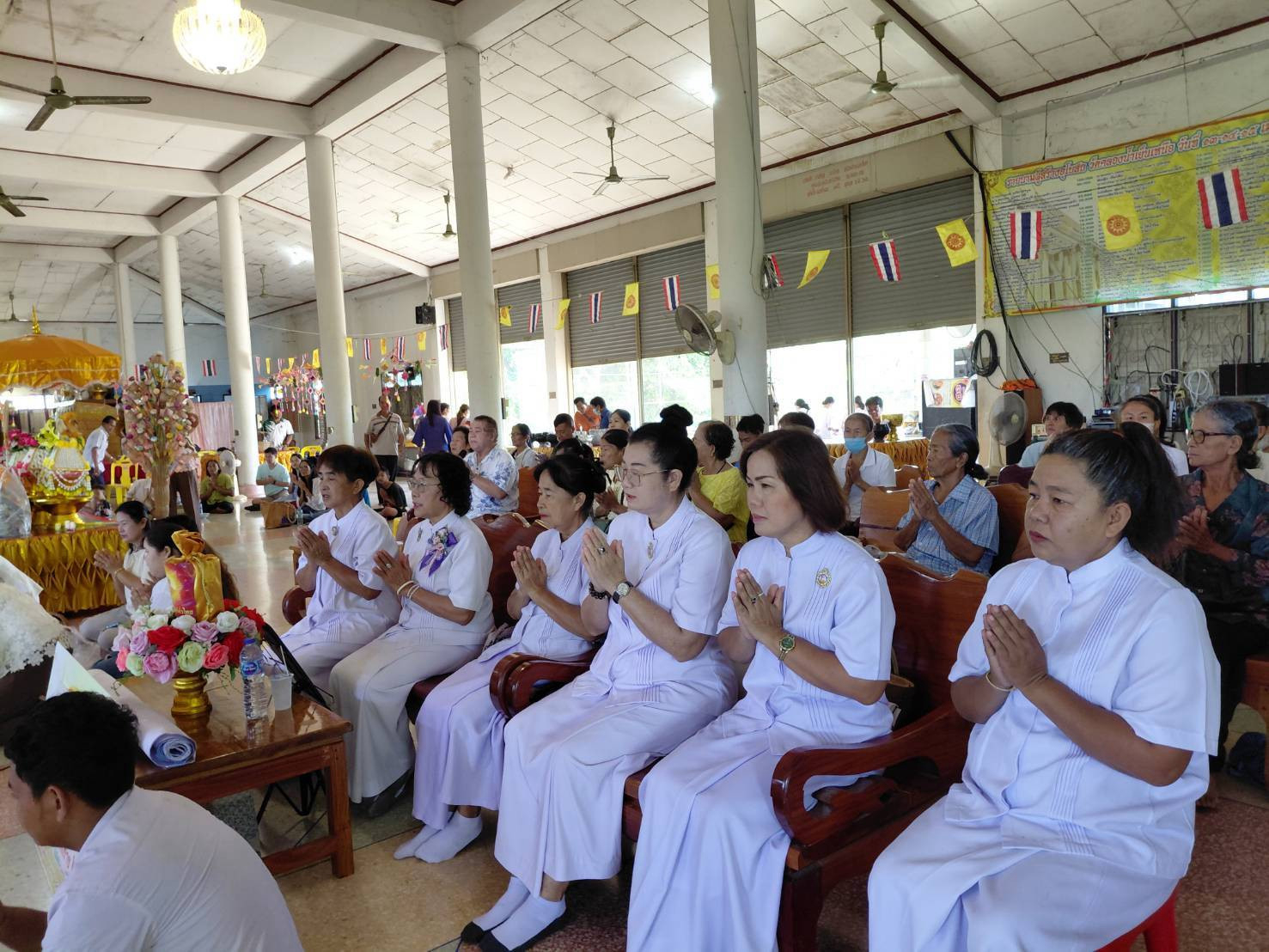 ภาพกล่าวคำถวายกฐินวัดคลองน้ำเย็นเหนือ