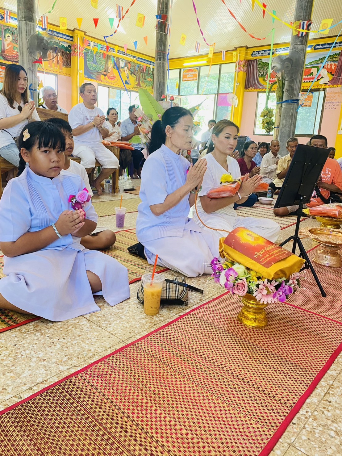 ภาพกล่าวคำถวายกฐินวัดคลองต้นไทร