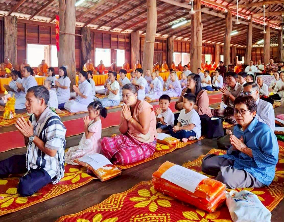 ภาพร่วมพิธีกรรมวัดพัชรสิงหศักดา​