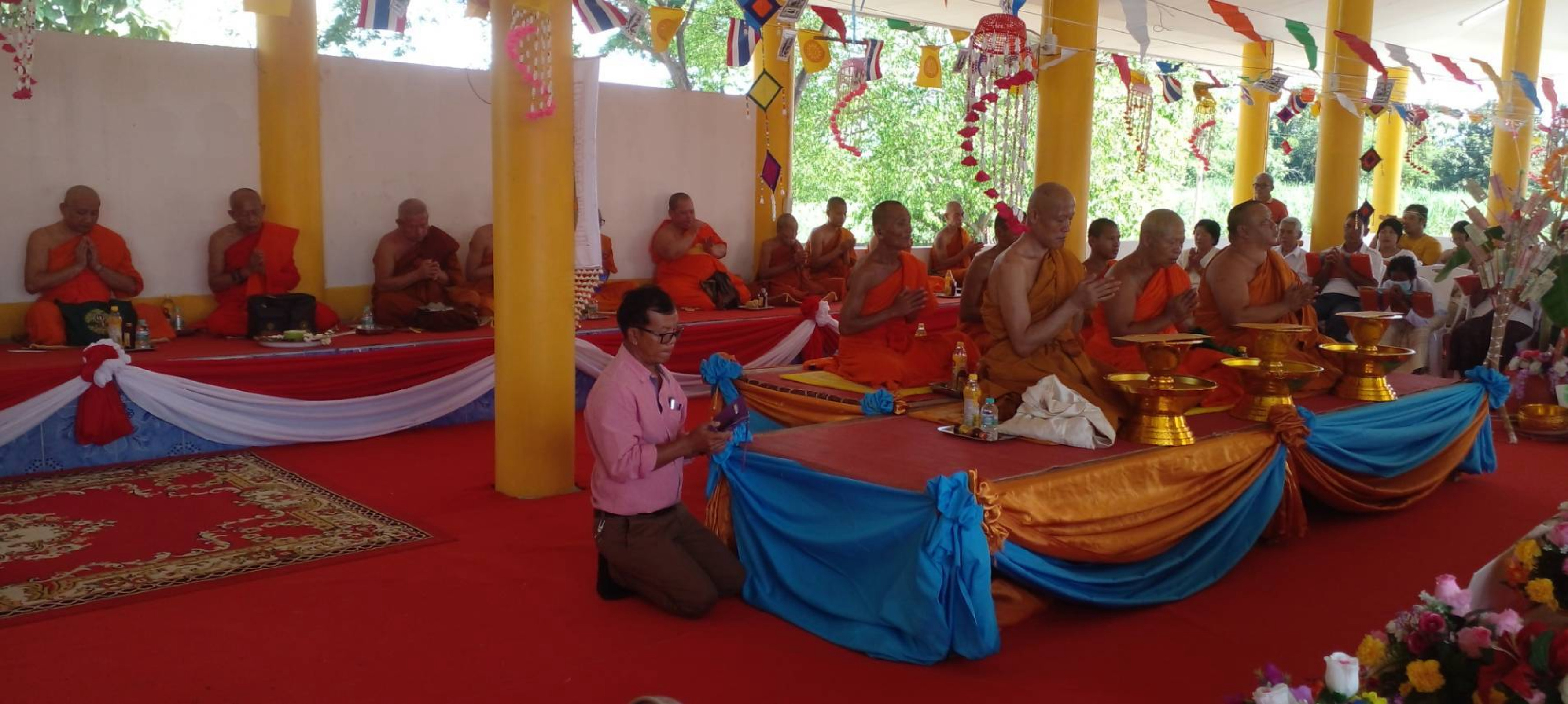 ภาพร่วมพิธีกรรมวัดห้วยบงวนาราม