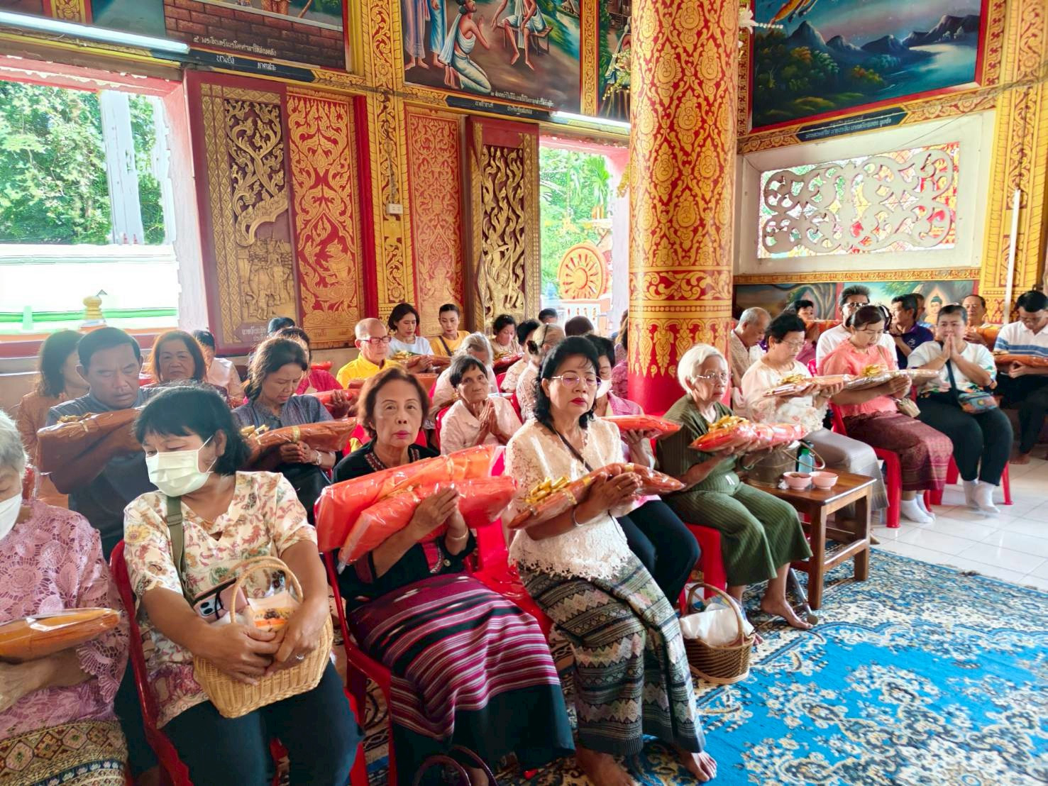 ภาพร่วมพิธีกรรมวัดดอนมูลชัย