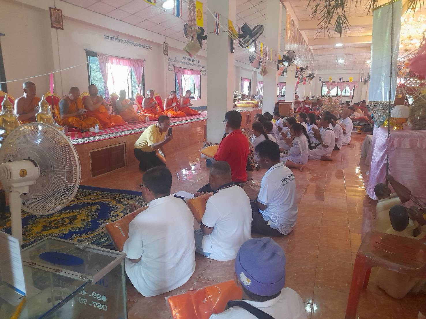 ภาพร่วมพิธีกรรมวัดลานสอ