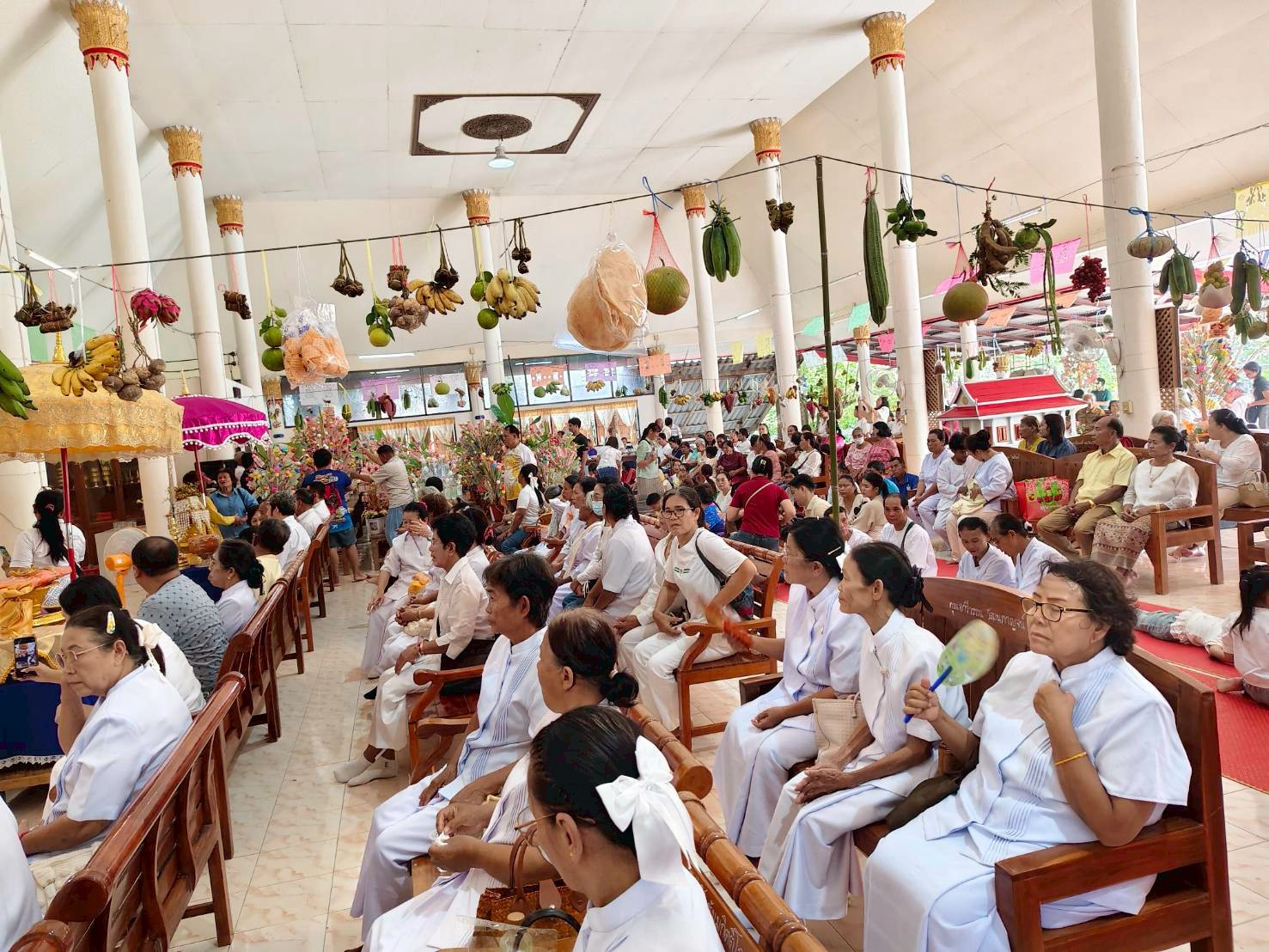 ภาพร่วมพิธีกรรมวัดวังประจบ