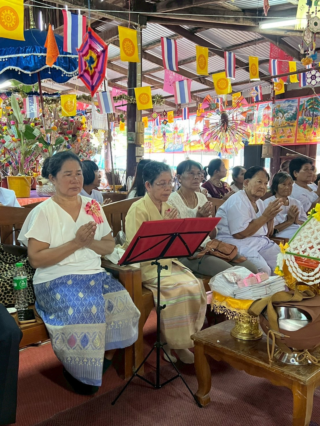 ภาพร่วมพิธีกรรมวัดสะแกเครือ