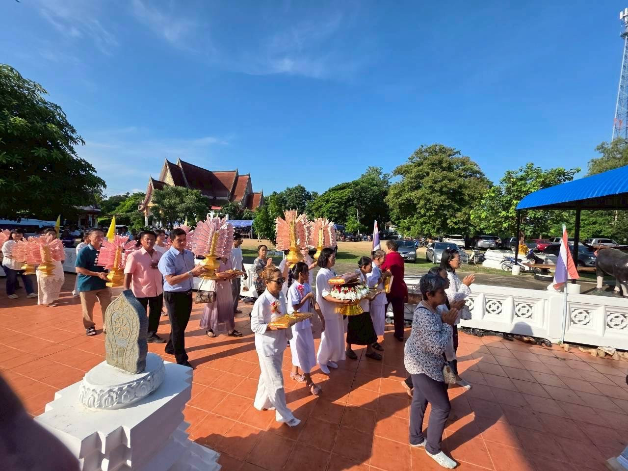 ภาพร่วมพิธีกรรมวัดสว่างอารมณ์