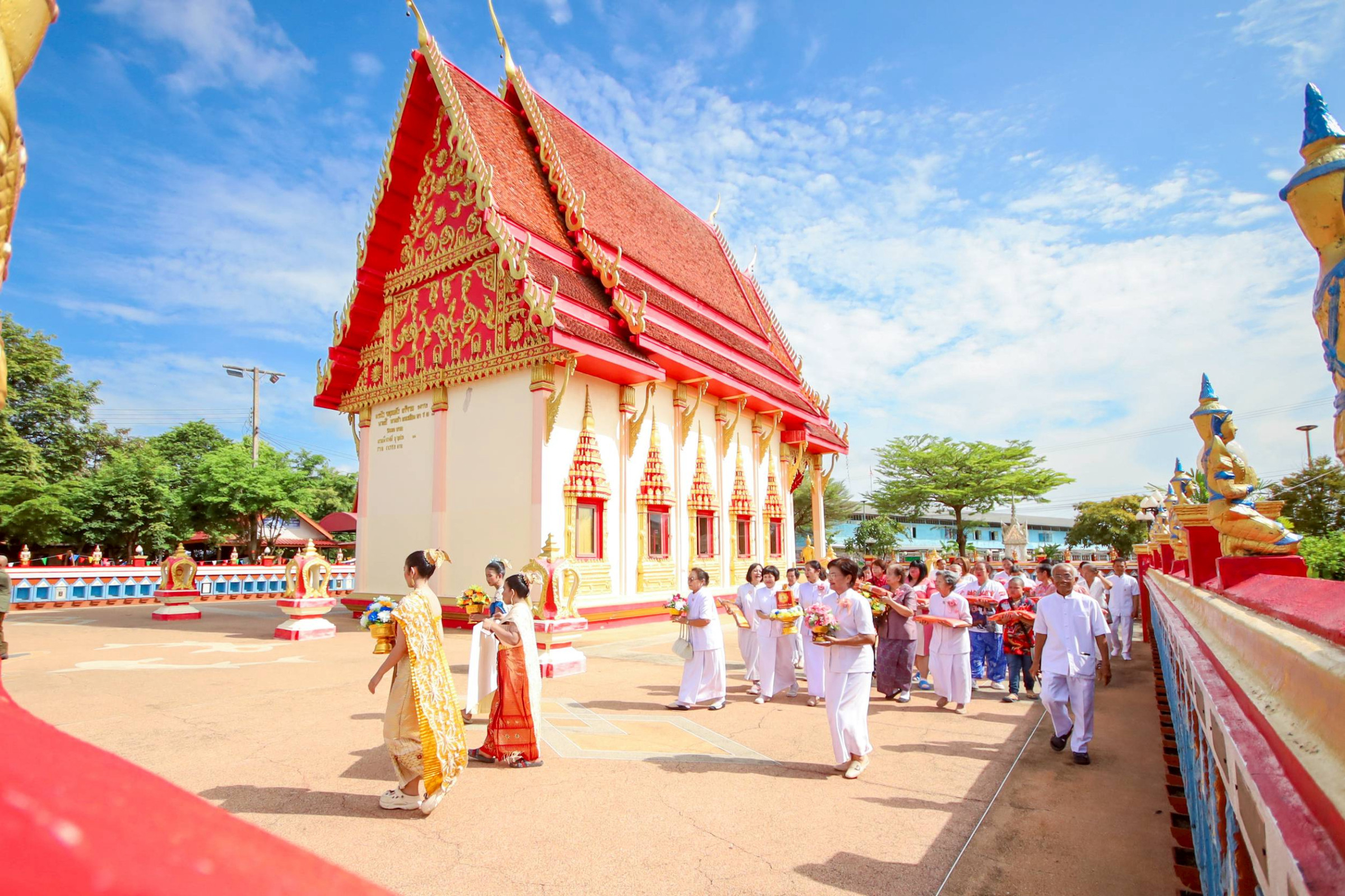 ภาพร่วมขบวนกฐินวัดวังวน