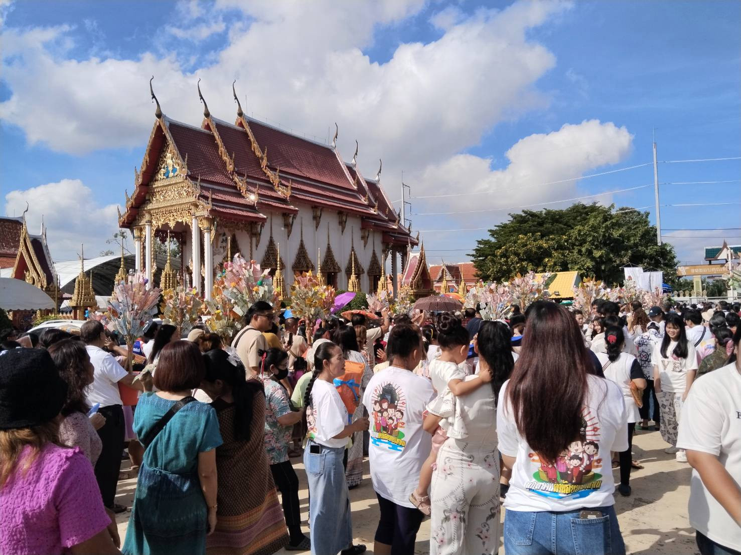 ภาพร่วมพิธีกรรมวัดกล้าชอุ่ม