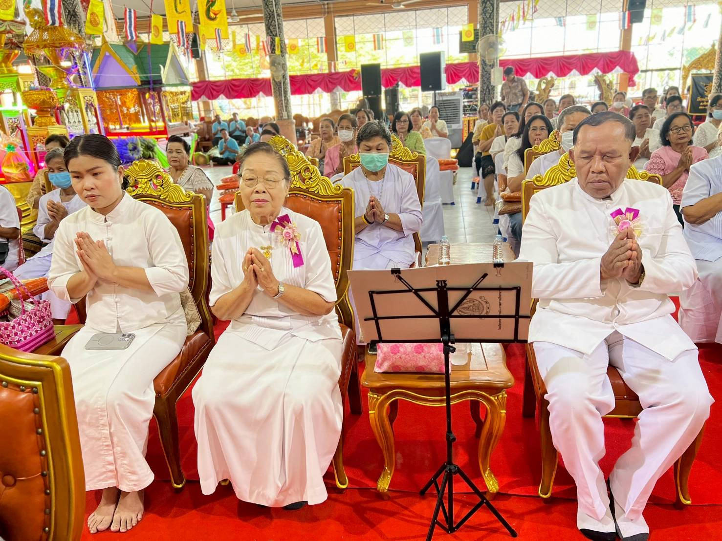 ภาพร่วมพิธีกรรมวัดย่านขาด