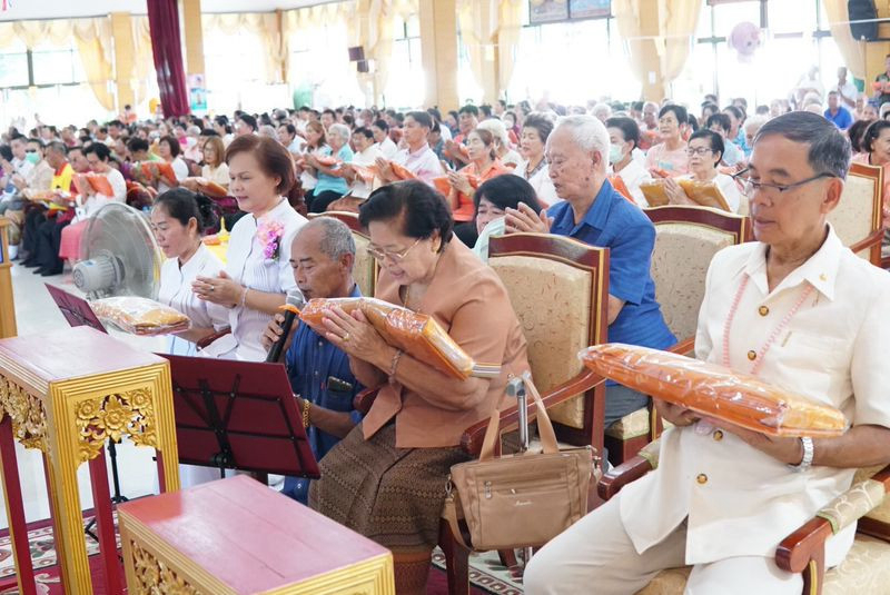 ภาพร่วมพิธีกรรมวัดสุดสวาสดิ์