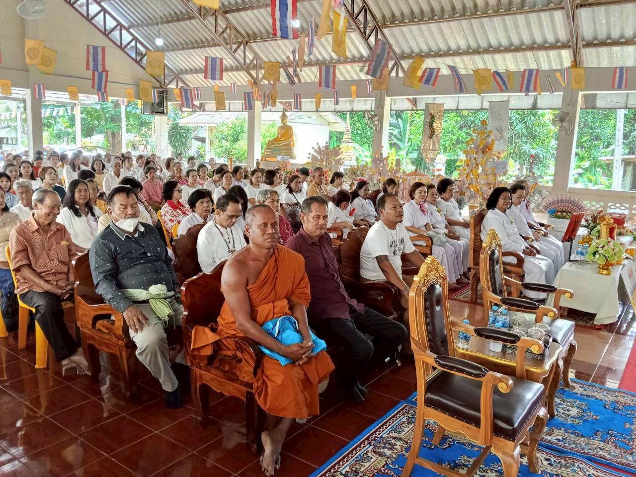 ภาพร่วมพิธีกรรมวัดโหละหาร