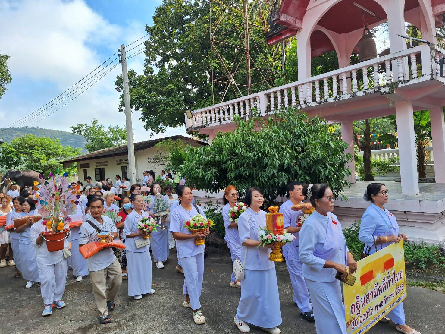 ภาพร่วมพิธีกรรมวัดโซกเป็ด