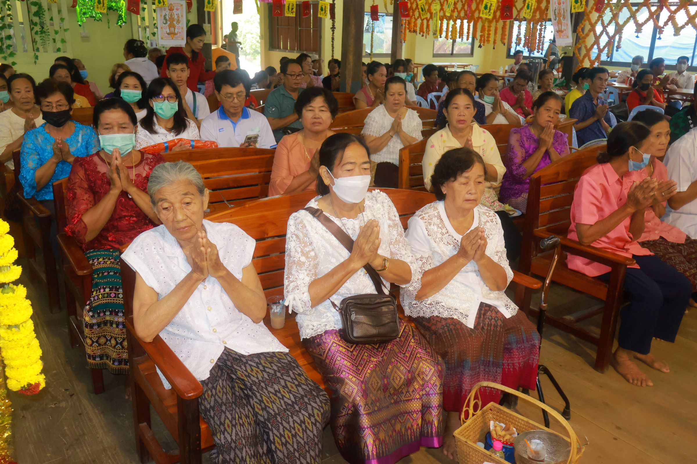 ภาพร่วมพิธีกรรมวัดคลองตะเคียน