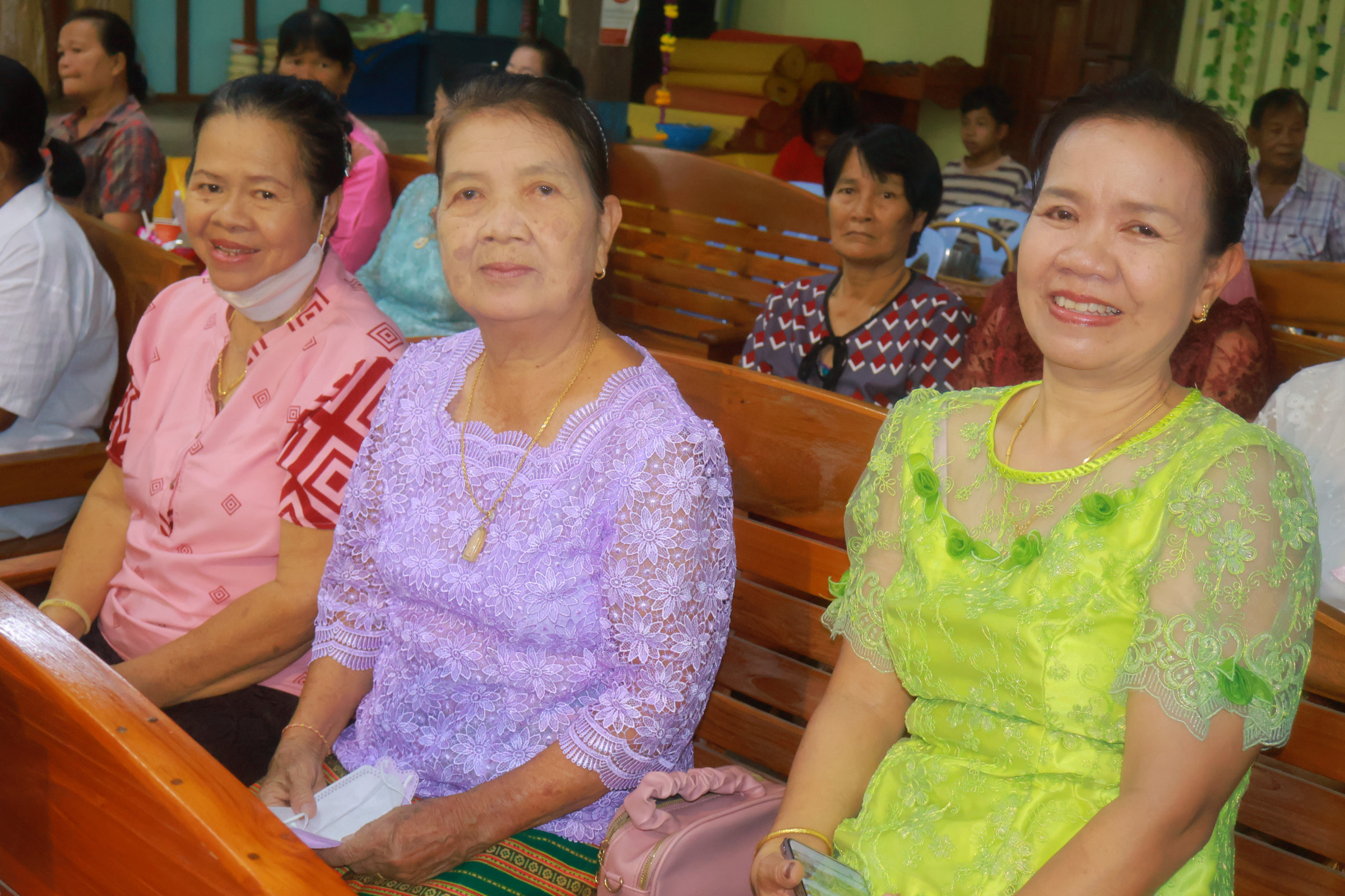 ภาพร่วมพิธีกรรมวัดคลองตะเคียน