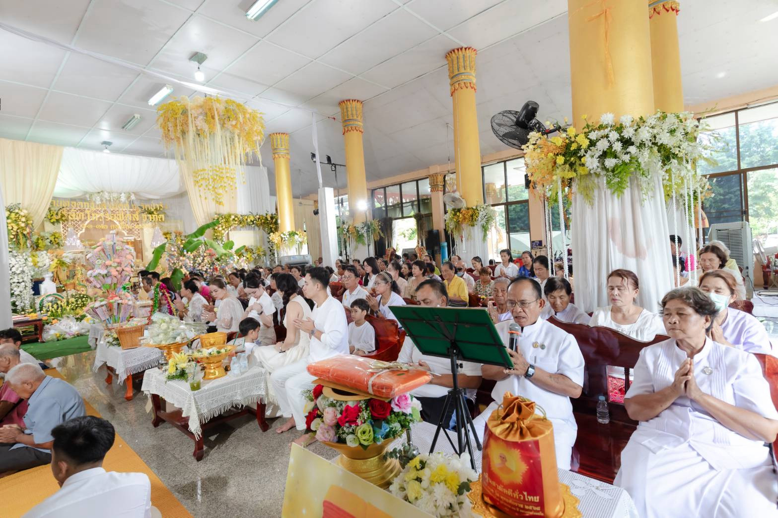 ภาพกล่าวคำถวายกฐินวัดป่ารัง