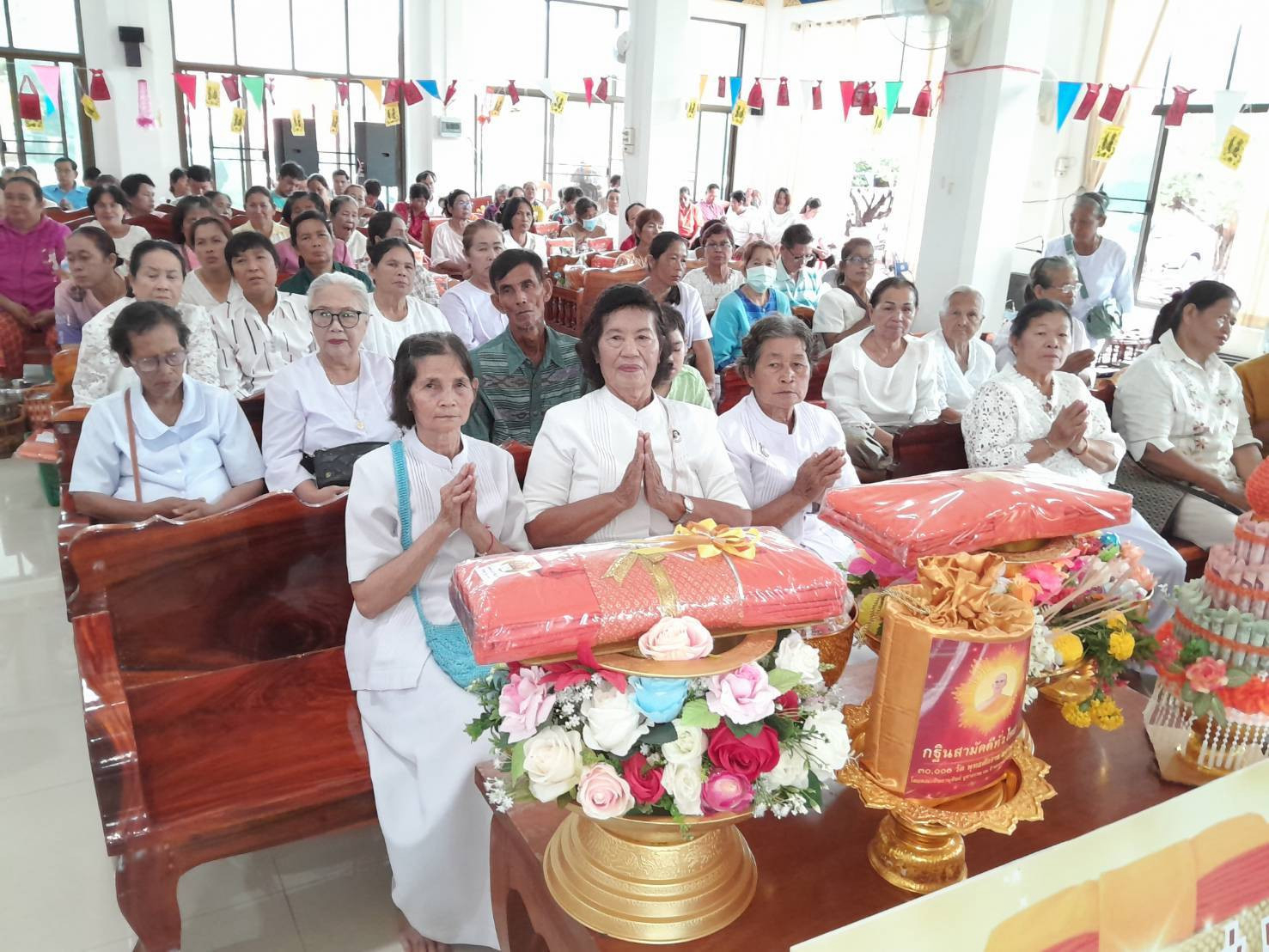 ภาพร่วมพิธีกรรมวัดกกแรต