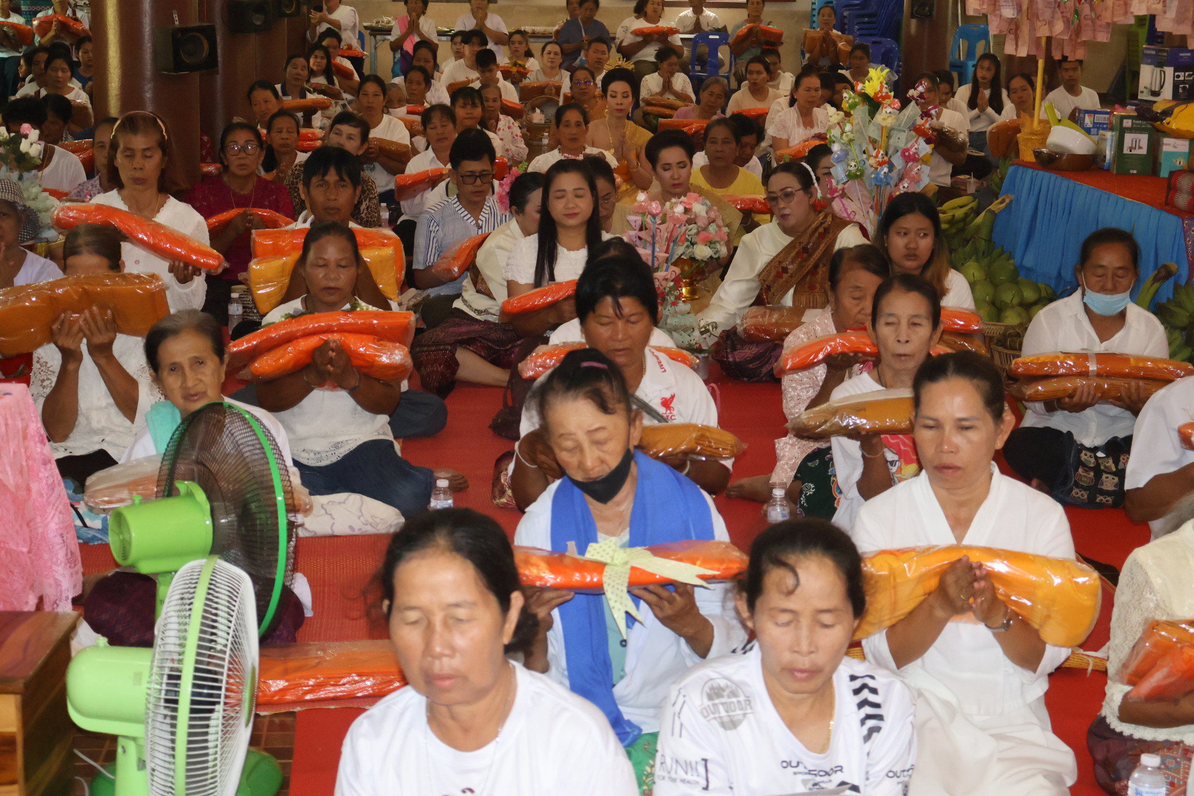 ภาพร่วมพิธีกรรมวัดตลิ่งชัน