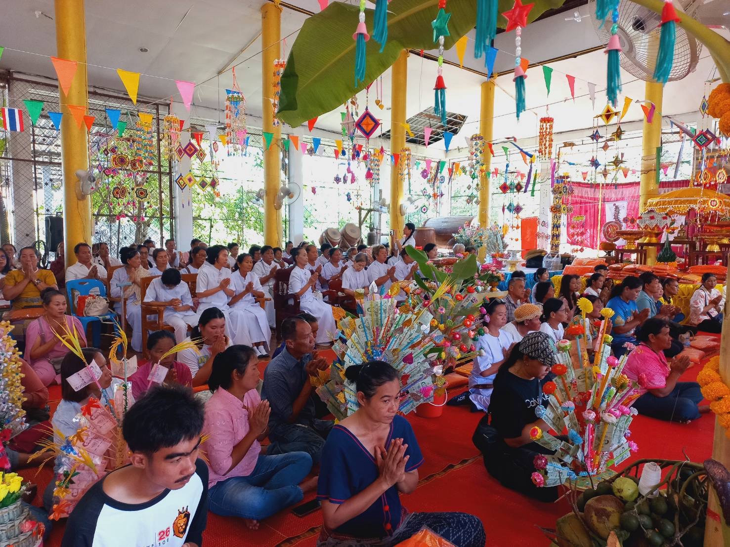 ภาพร่วมพิธีกรรมวัดโคกกระทือ