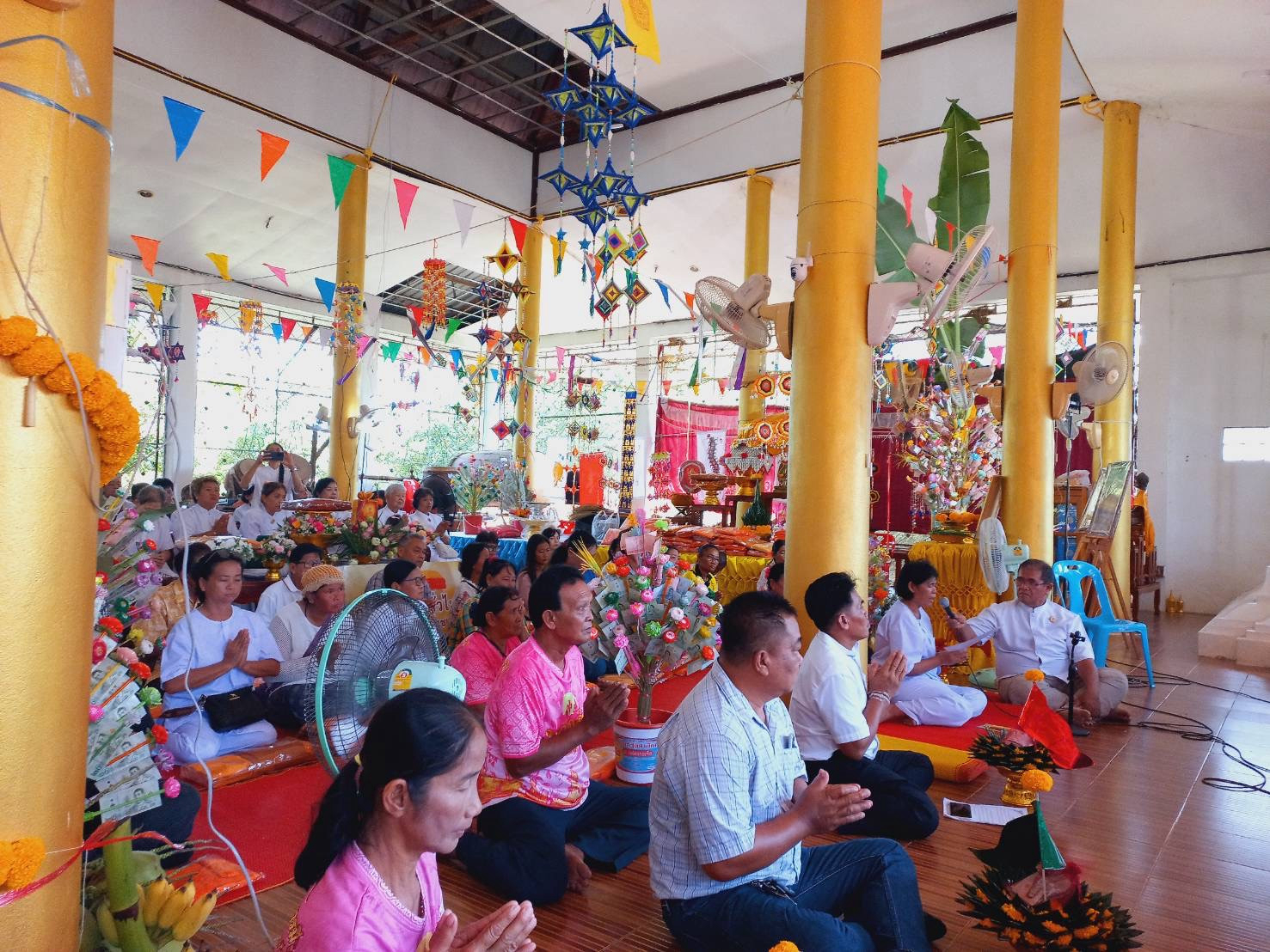 ภาพร่วมพิธีกรรมวัดโคกกระทือ