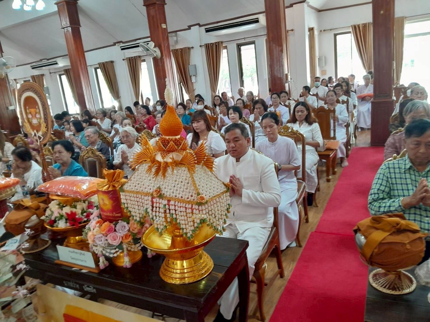 ภาพร่วมพิธีกรรมวัดตระพังทอง