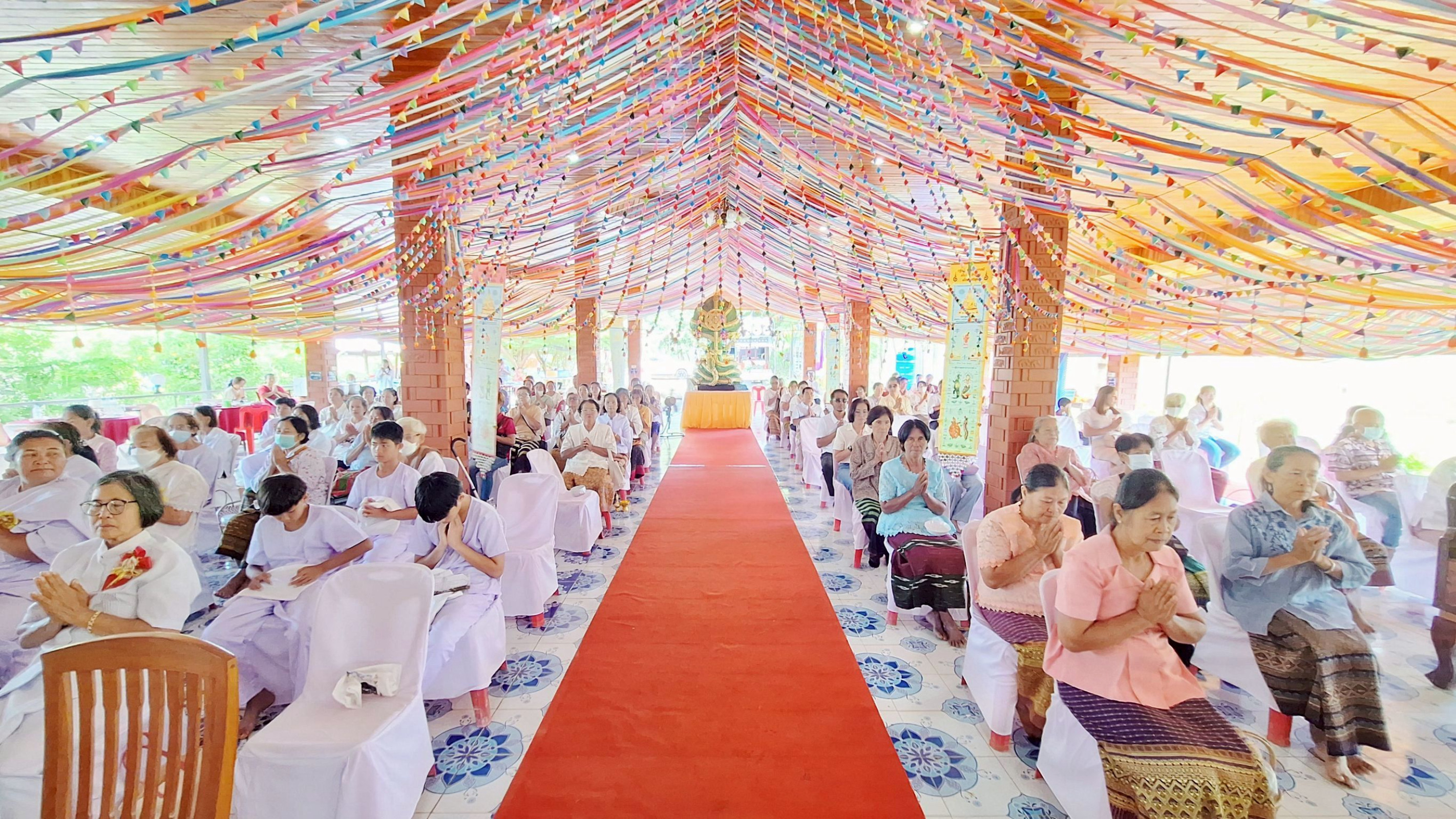 ภาพร่วมพิธีกรรมวัดเขาใหญ่สามัคคีธรรม