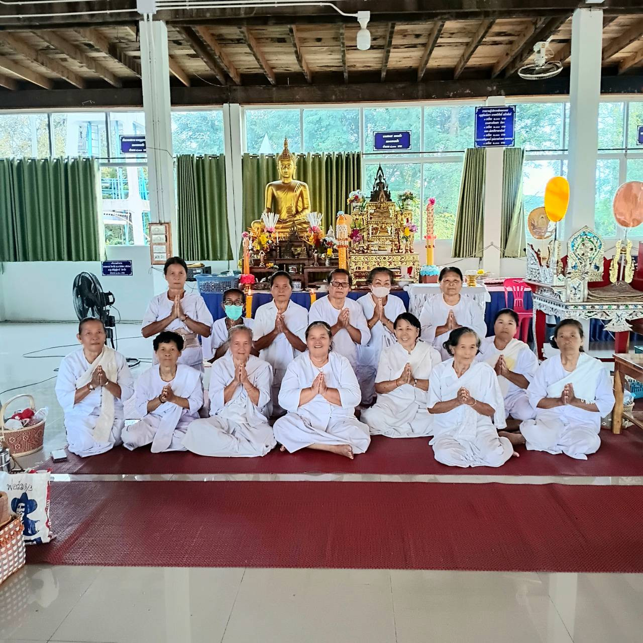 ภาพร่วมพิธีกรรมวัดหนองบัว